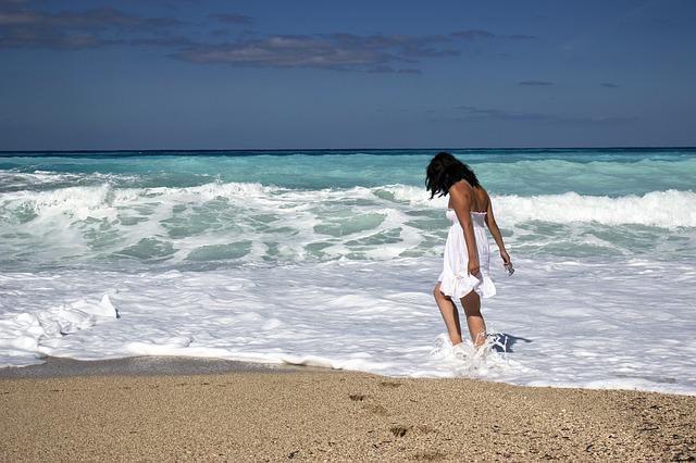 les-5-meilleures-plages-autorisees-aux-chiens-en-france