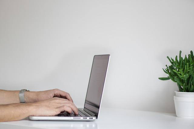 5-conseils-pour-choisir-vos-stores-d-interieur
